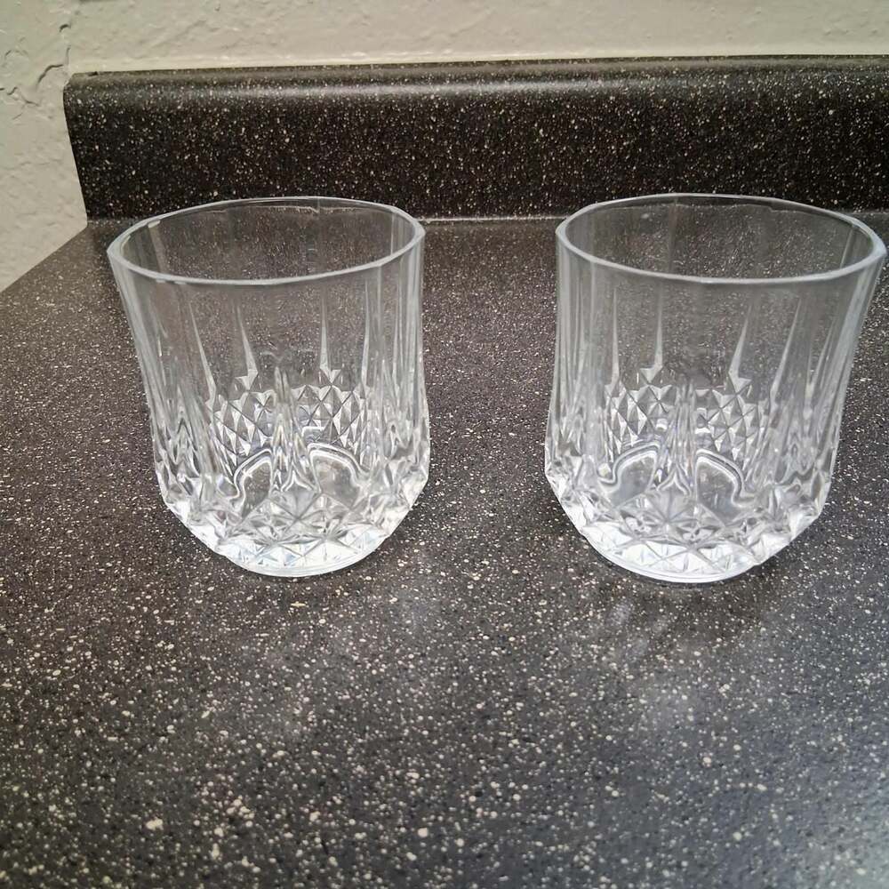 Set of 2 Crystal Cut Glass Diamond Pattern Tumbler Glasses